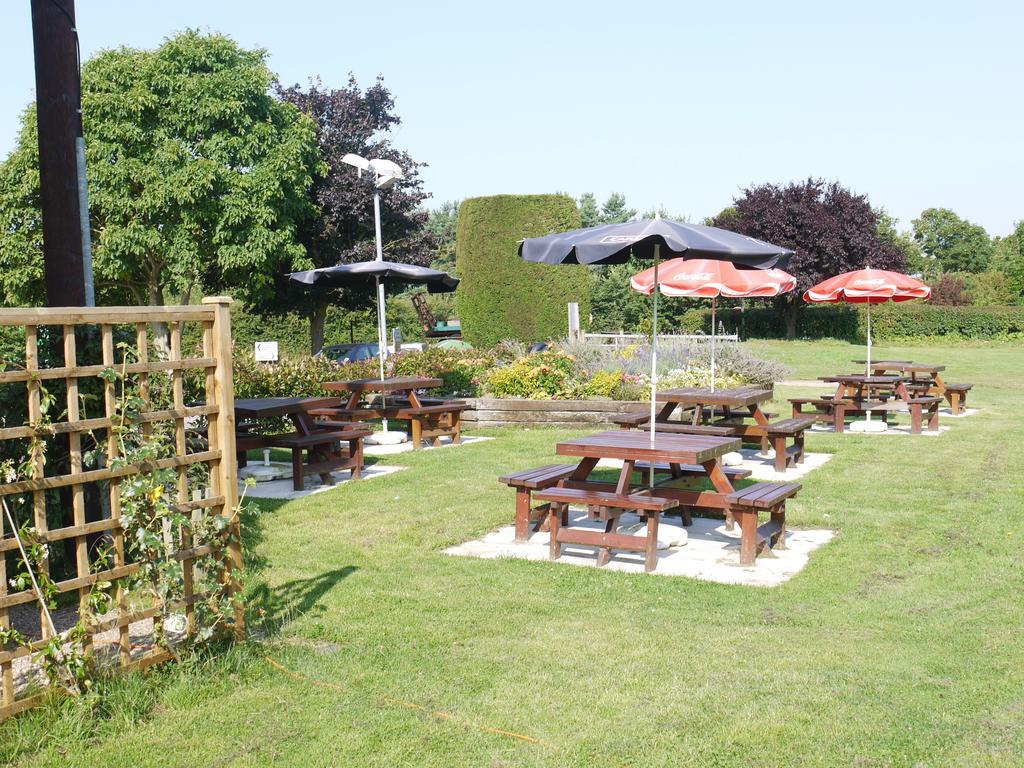 The New Inn Hotel Shottery Екстериор снимка